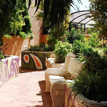 Be Suites Marina