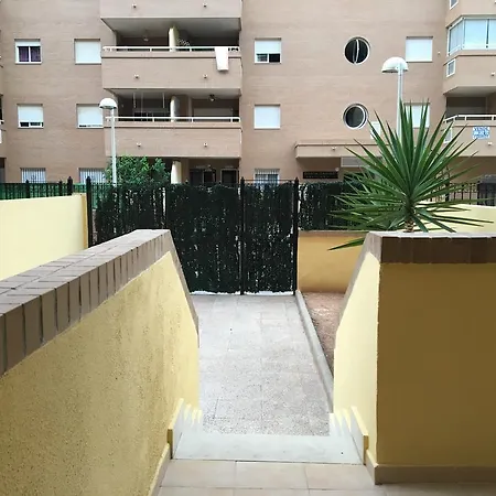 Be Suites Marina